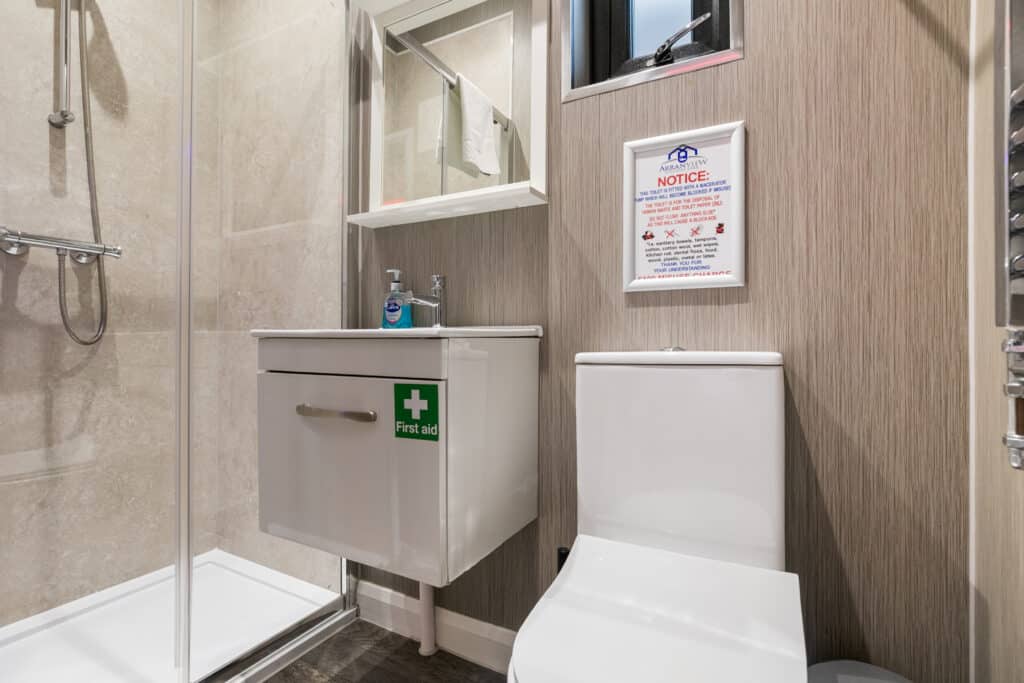 Shower room in Pod 6