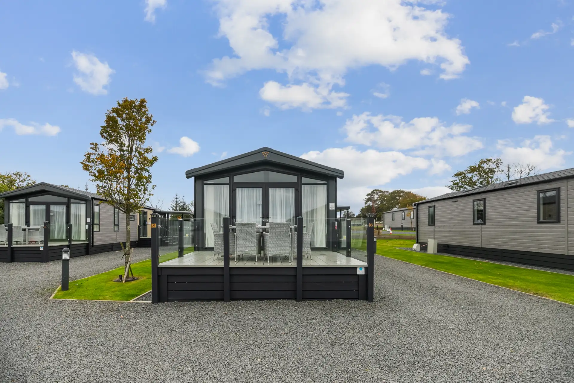 Single Lodge 8 exterior with covered veranda